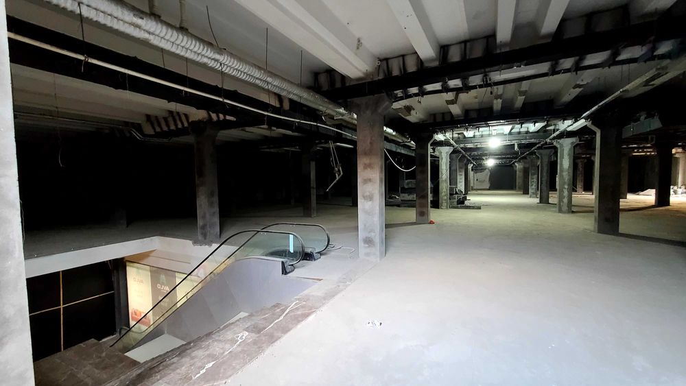 Сдается в Аренду Нежилое Помещение в ТЦ 1800 кв.м