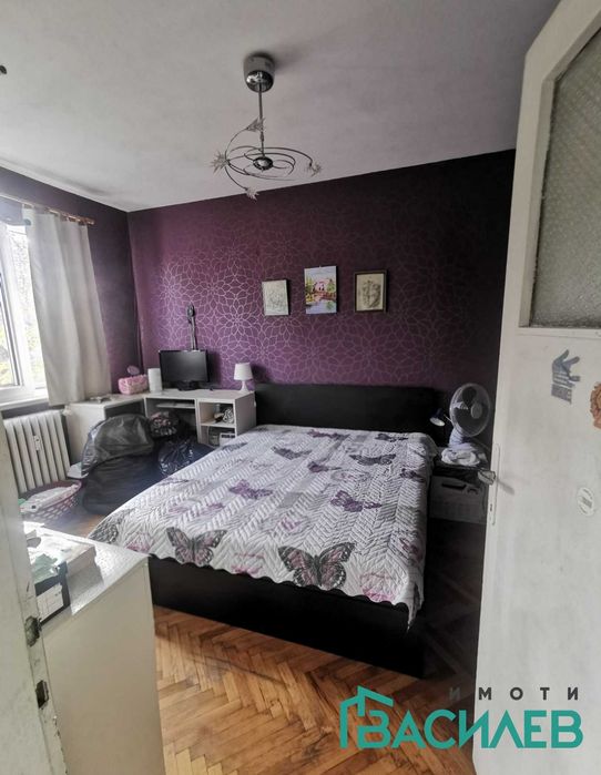 Продава се Двустаен апартамент в София, Център - 61 кв.м за 1999 €/кв.м - Снимка #4