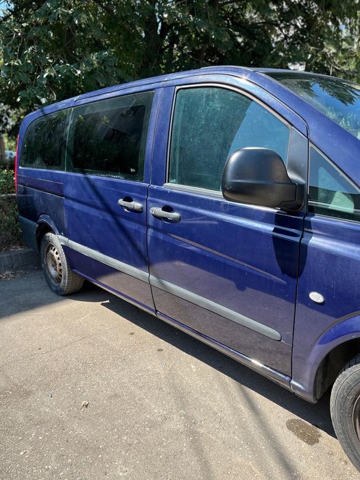 Mercedes vito 111 cdi 8+1 locuri