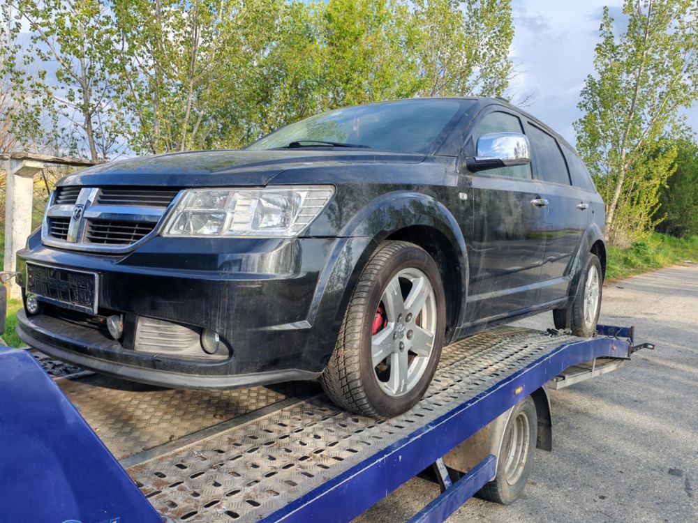 Dezmembrez Dodge journey 2.0 automat