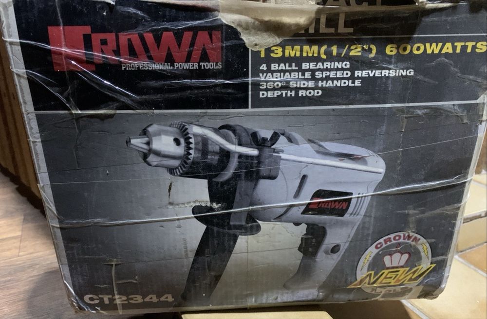 Электрическая дрель шуруповерт Crown CT2344