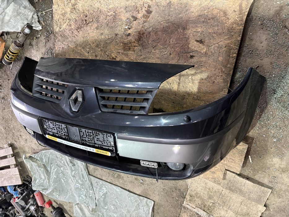 Renault Scenic 2006 година Предна Броня