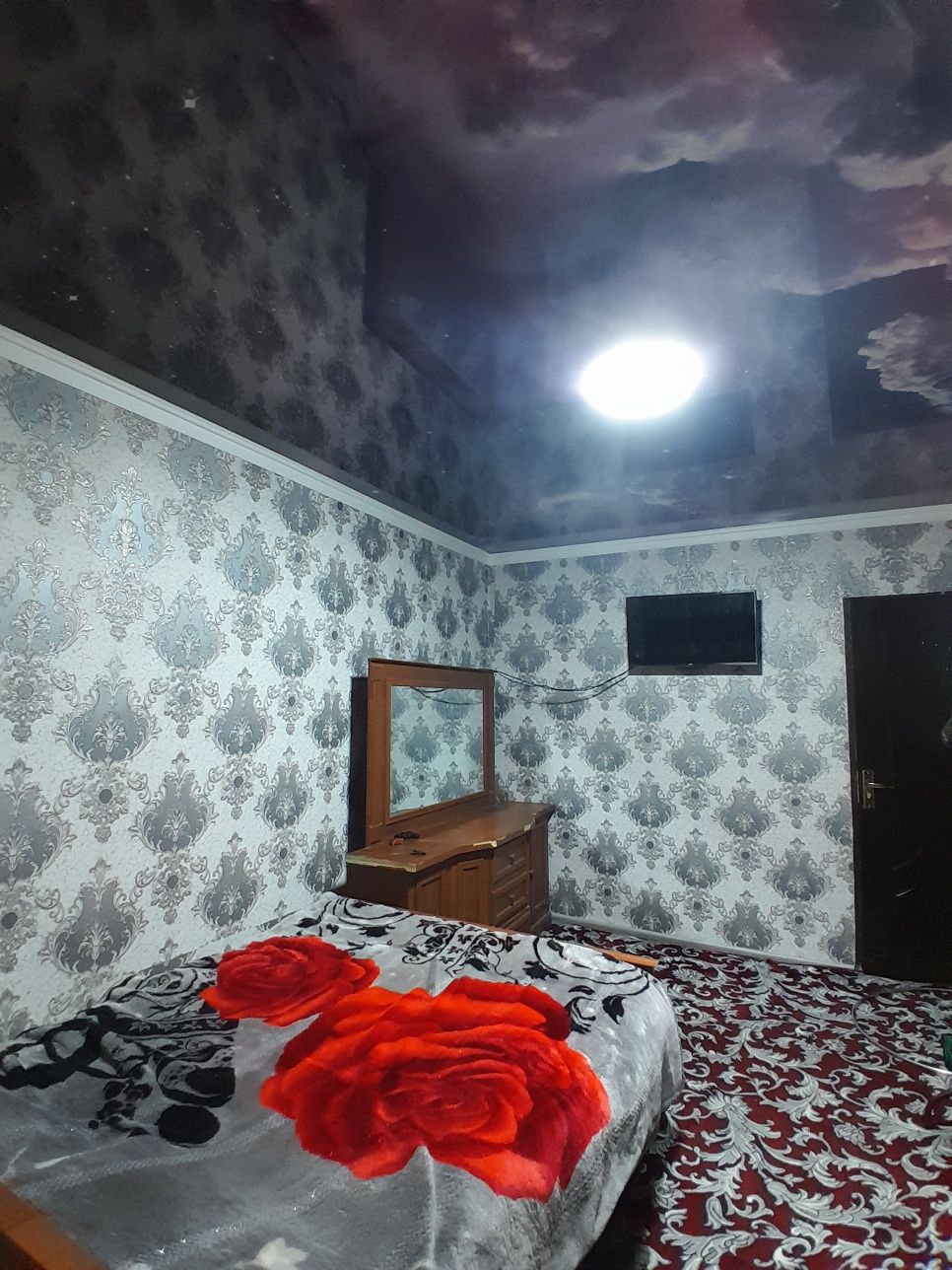 Uy sotiladi Kogon sh. 2 xonali...