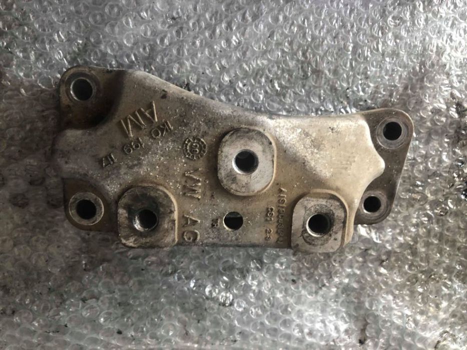 suport cutie viteze 2.0 tdi cba audi a3 8p a4 b8 a5 8f vw golf 6 passat b7 tiguan 5n 2010