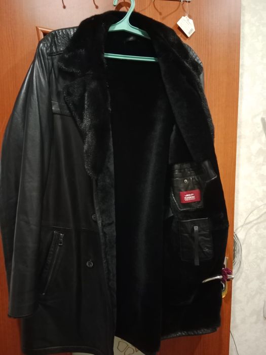 Продам вернюю одежду