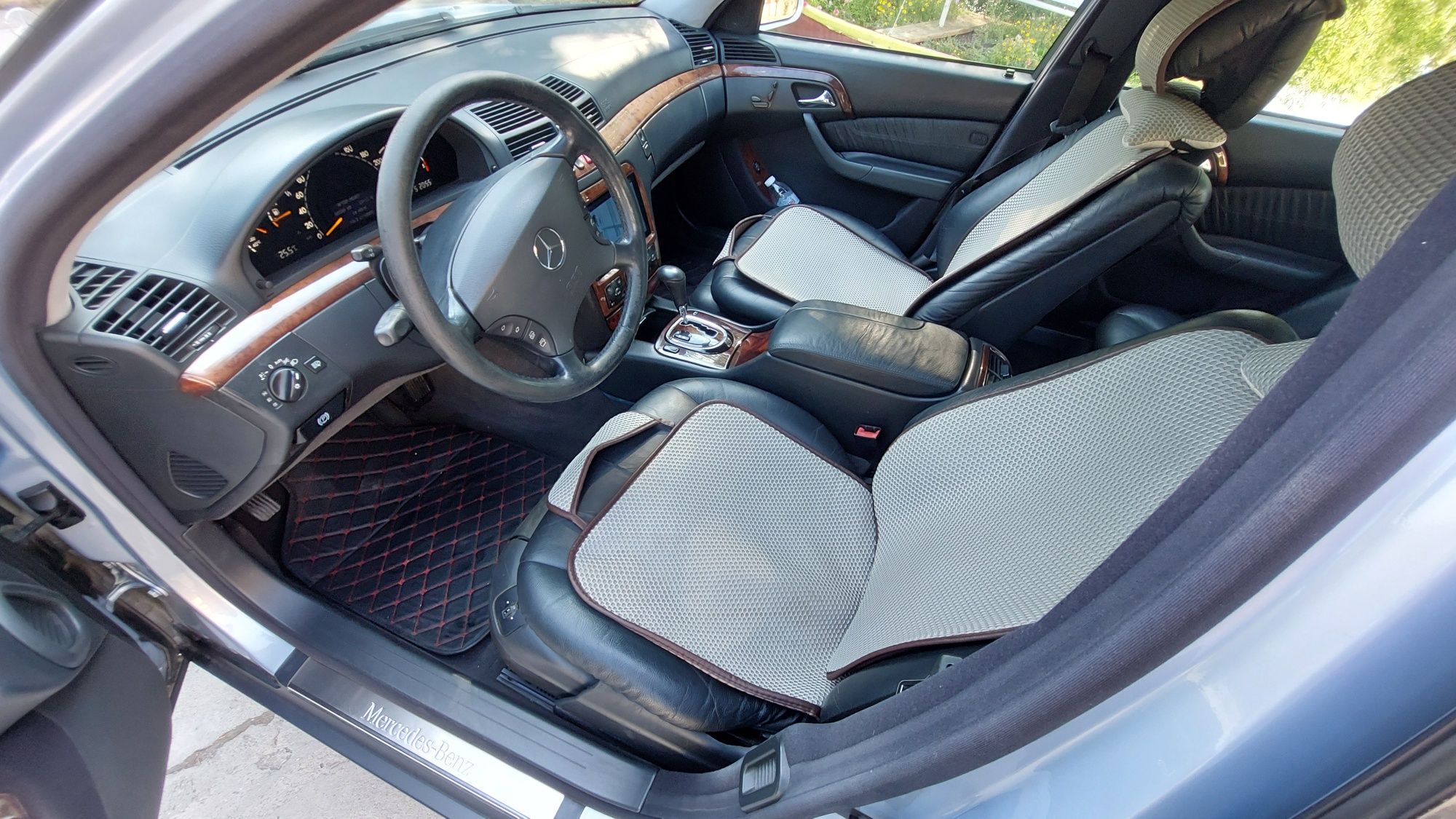 Продавам мерцедес с класа S320CDI w220