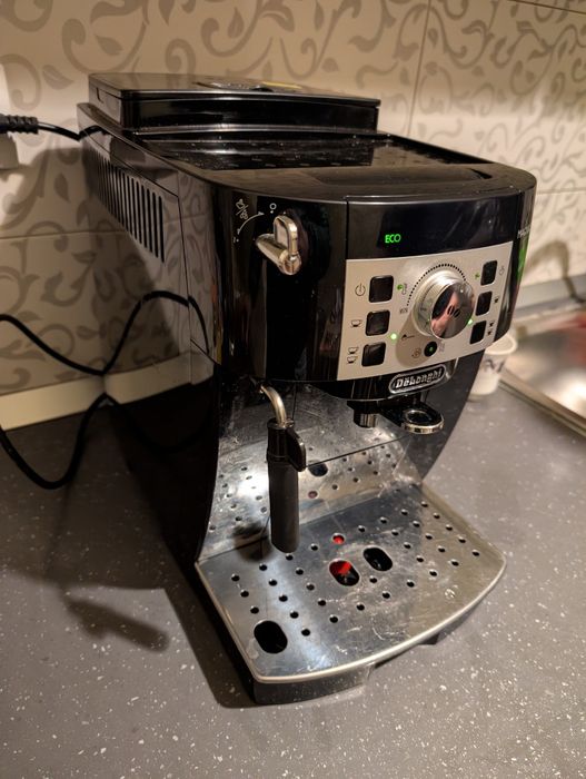 Espressor automat De'Longhi Magnifica S ECAM