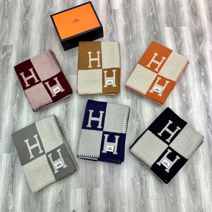 Одеяло и възглавници Hermes