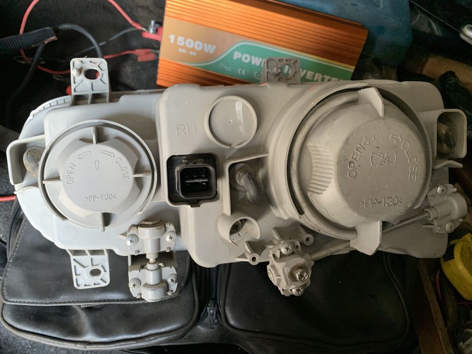 Продам фару на дамас в хорошем состоянии