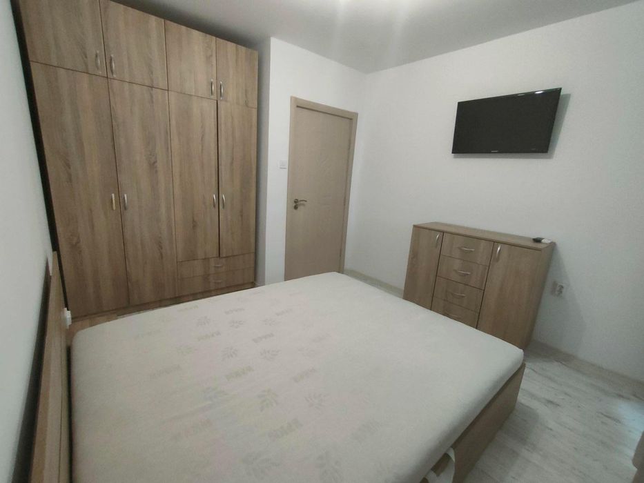 Дава се под наем Двустаен апартамент в Бургас, Славейков - 65 кв.м за 510 € - Снимка #3