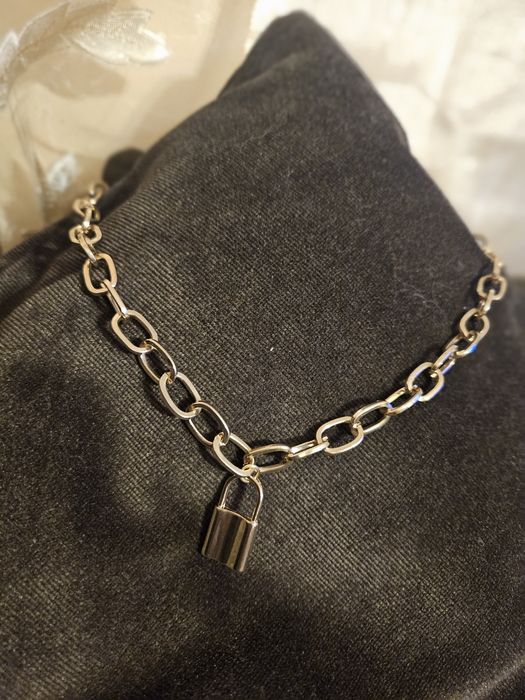 Позлатена верижка