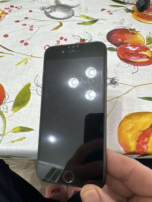 продам iPhone 7 32gb в хорошем состоянии