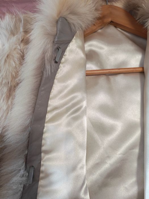Vesta din blana naturala de vulpe