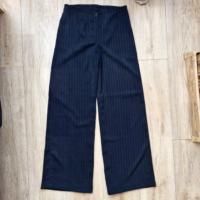 Pantaloni largi de dama