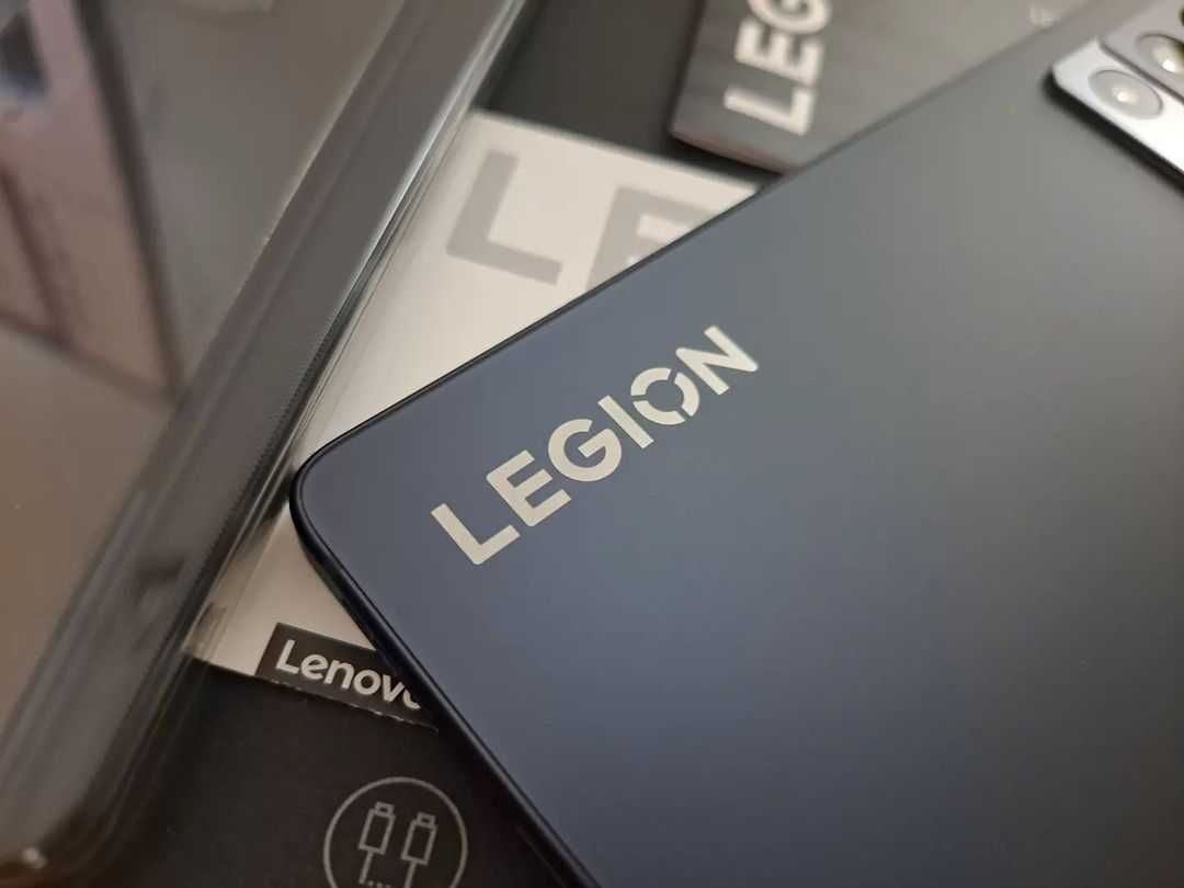 Lenovo Legion Y70