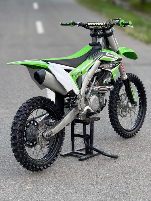 Vănd Kawasaki KXF 450 2018 injecție/Impecabil 3850€neg!