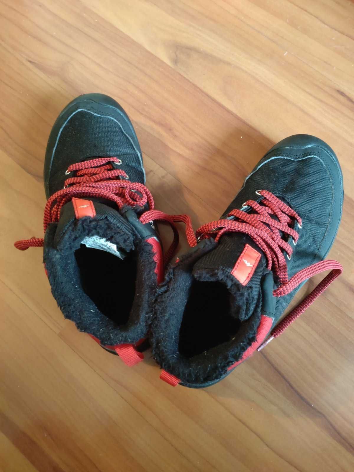 Отлични зимни обувки Quechua 36 номер непромокаеми