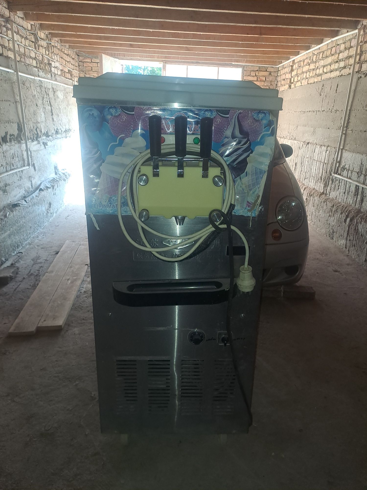 Frezr 380 sotiladi