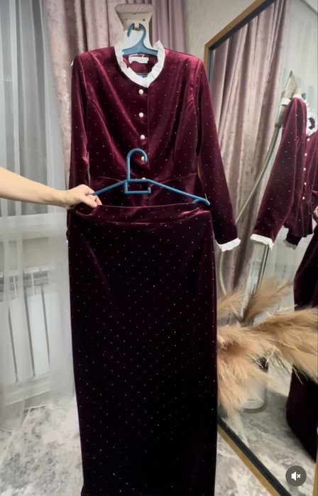 Продам платье Новая 42-44размер