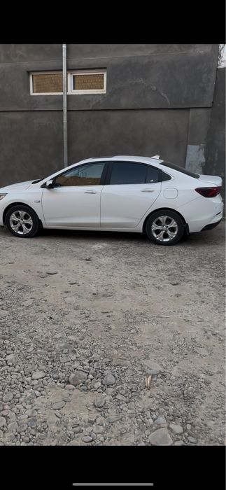 Onix primier 2 Turbo AT PLUS