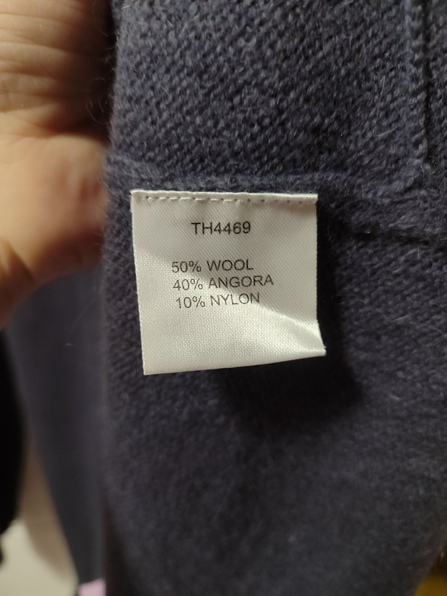 Luxury -Carla F.50%wool 40%angora