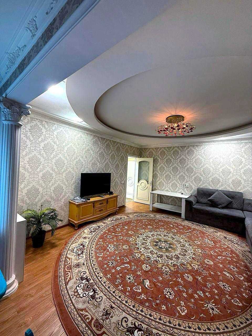 СРОЧНО Сдаётся кв Фархадский 2-ком/2/5 ро-н Чиланзар-10 кв 240*