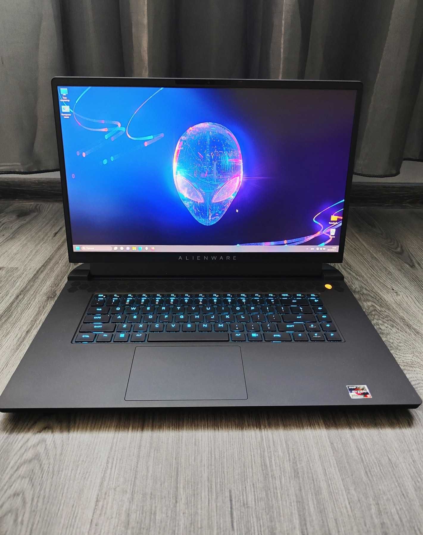 Нов Dell Alienware M17 R5 Ryzen 9 6900HX, RTX 3070Ti, 17inch 360Hz