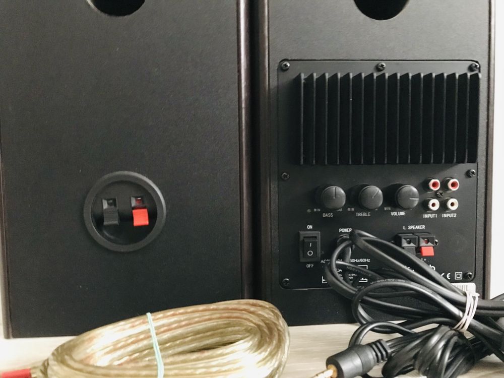 Акустическую систему microlab
