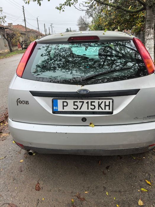 Продавам Форд фокус 1,6 в движение