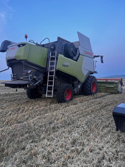 Vând/Predau Leasing  Claas Trion 520