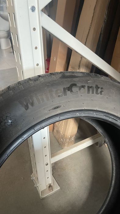 Vand anvelopa continetal wintercontact 215/55/r17 aproape noua