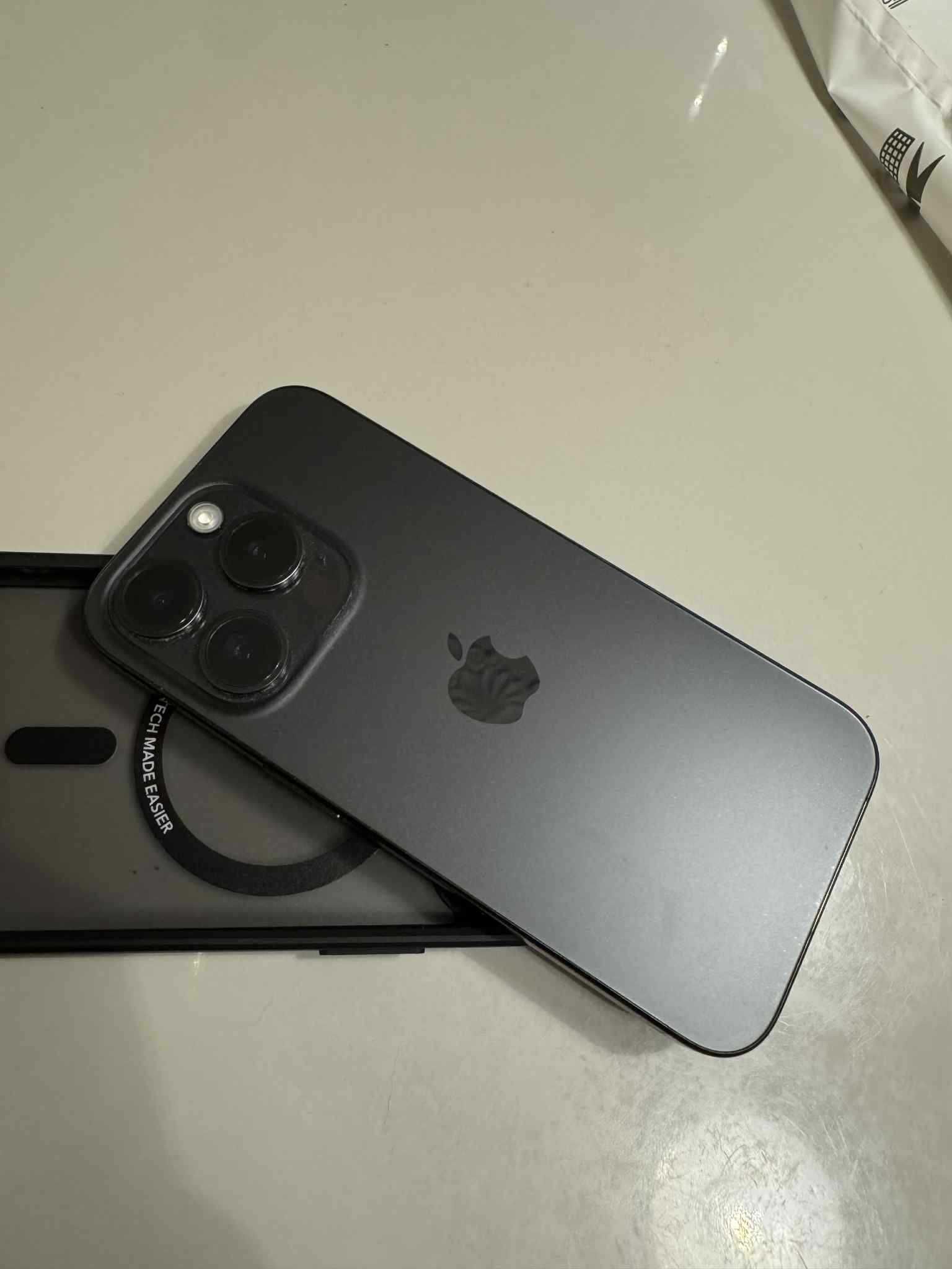 Iphone 15 pro 256GB
