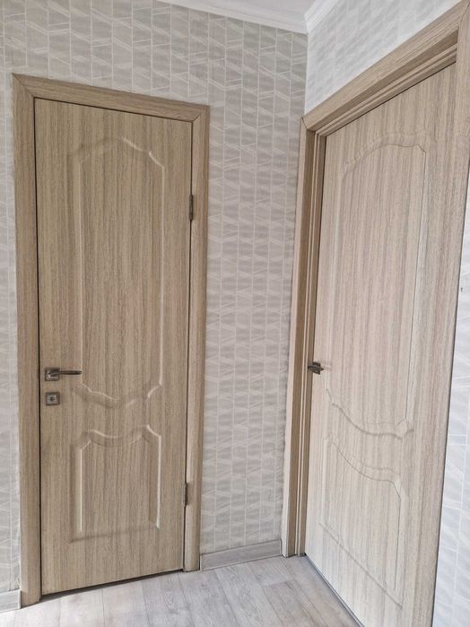 Продам двери межкомнатные в комплекте