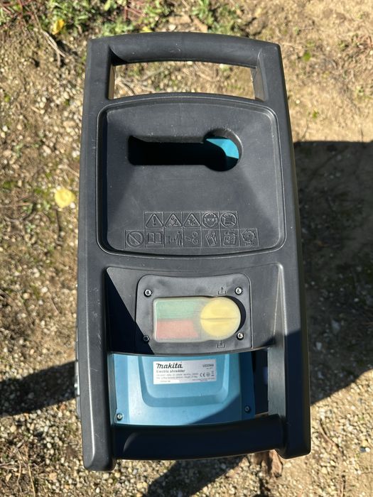 Tocator de crengi Makita