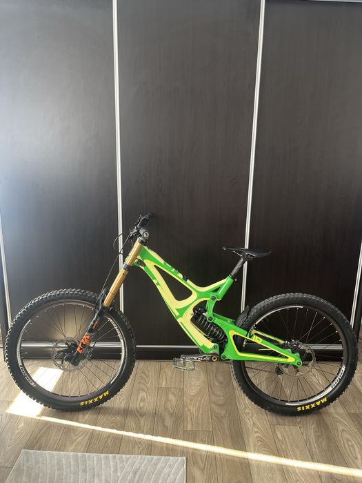 Intense M16 Carbon 2019 M