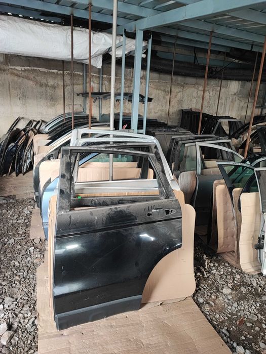 Врати - врата  от седан и комби предни и задни за Мерцедес