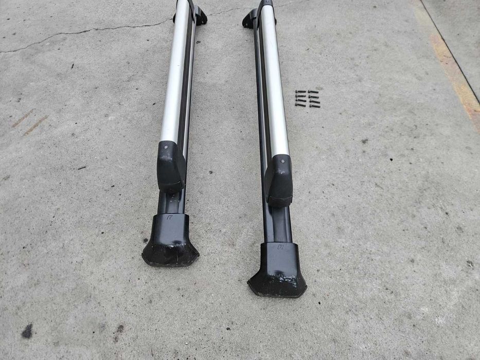 Оригинални греди HONDA CR-V 4 (2013-2018) + THULE багажник за ски