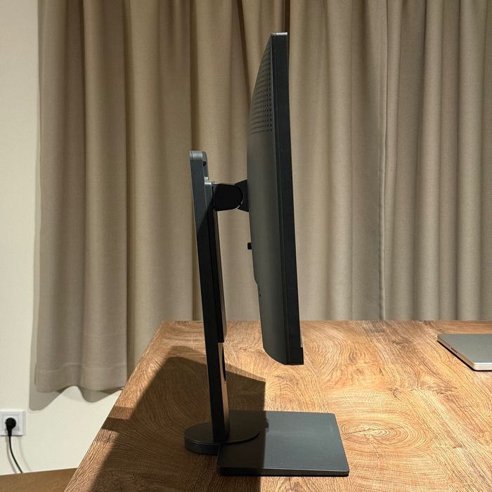 Професионален монитор BenQ PD2705Q-T