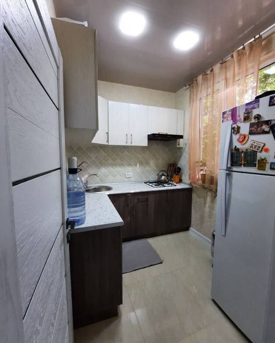 Чиланзар 7 Бассейн Продается 3/2/4 с Обстановкой квартира