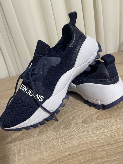 Calvin klein adidasi