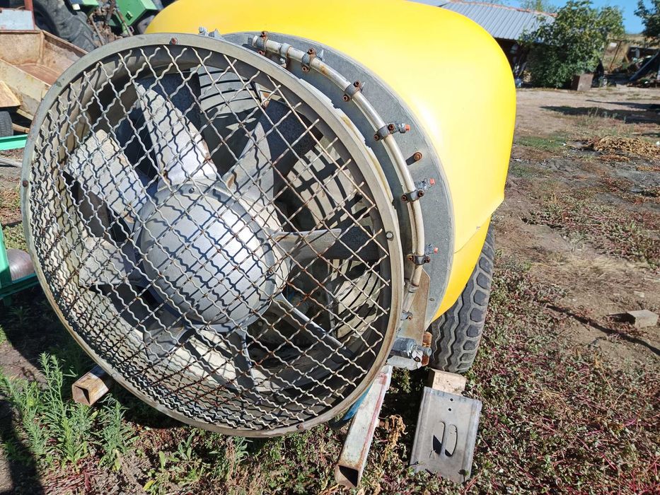 Вентилаторна пръскачка 2000 литра