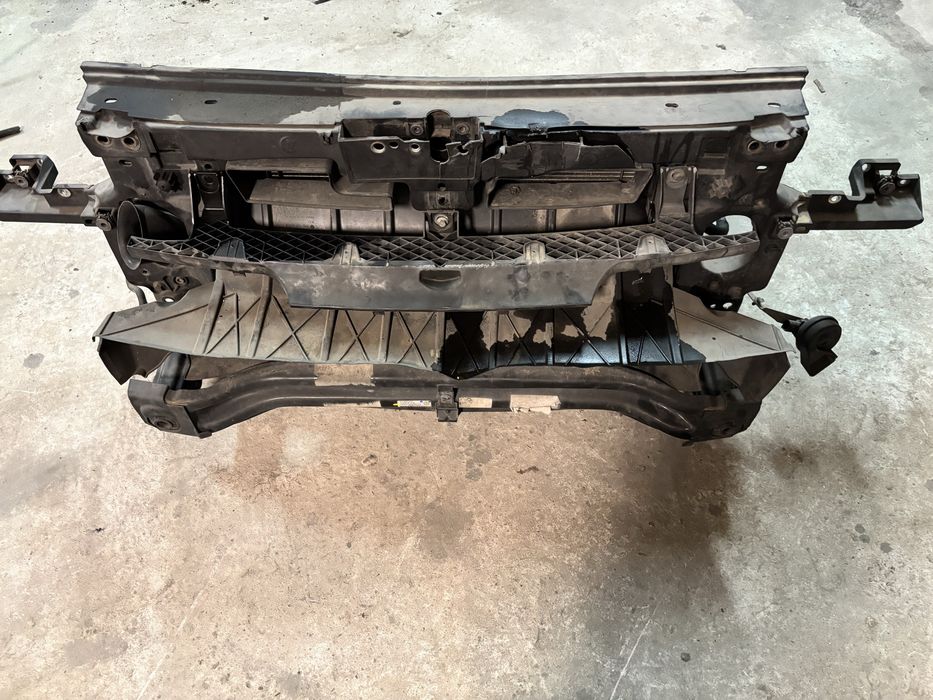 Trager VW Touareg 7 P 2011