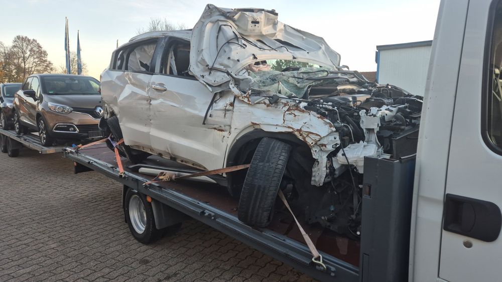 Honda H-RV 2016G 1.6 DIESEL Хонда H RV ДИЗЕЛ 16 120К НА ЧАСТИ