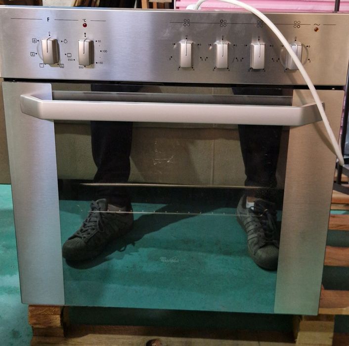 Cuptor electric cu plita electrica Whirlpool