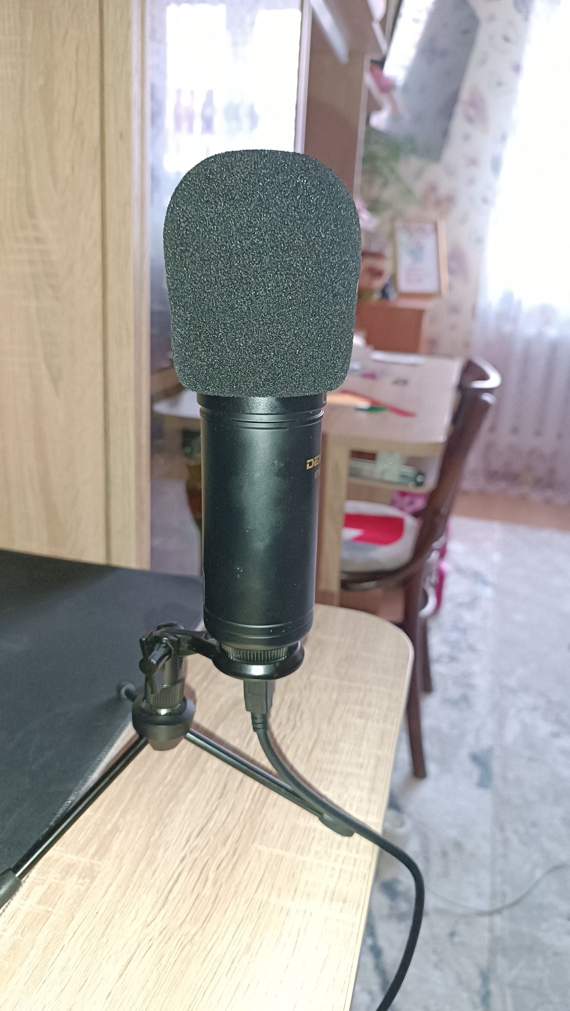 Микрофон DEXP U700
