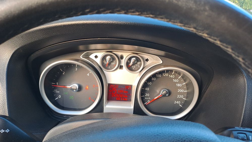 Vând Ford focus 2 an fab 2009 motor 1.6dizell stare perfecta de F.n