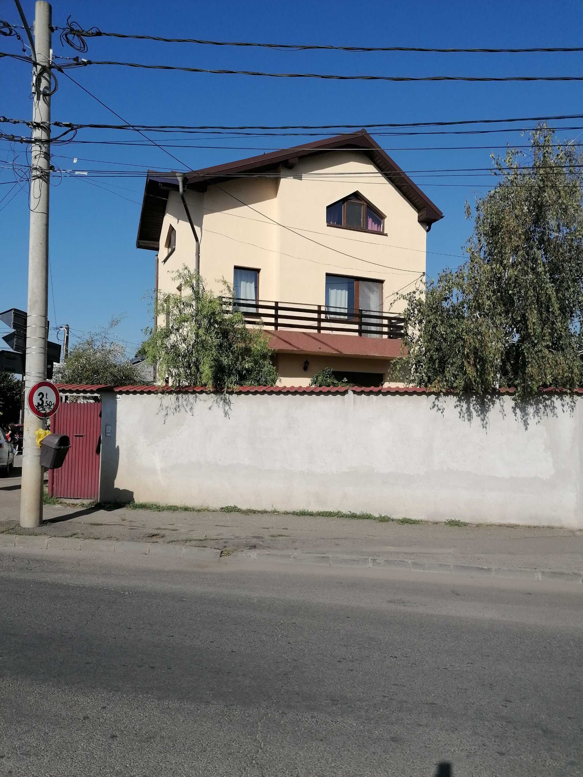 Casa 4 camere,  zona centrala Craiova