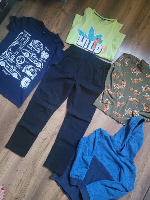 Lot haine băiat,mărimea 134,stare f bună
