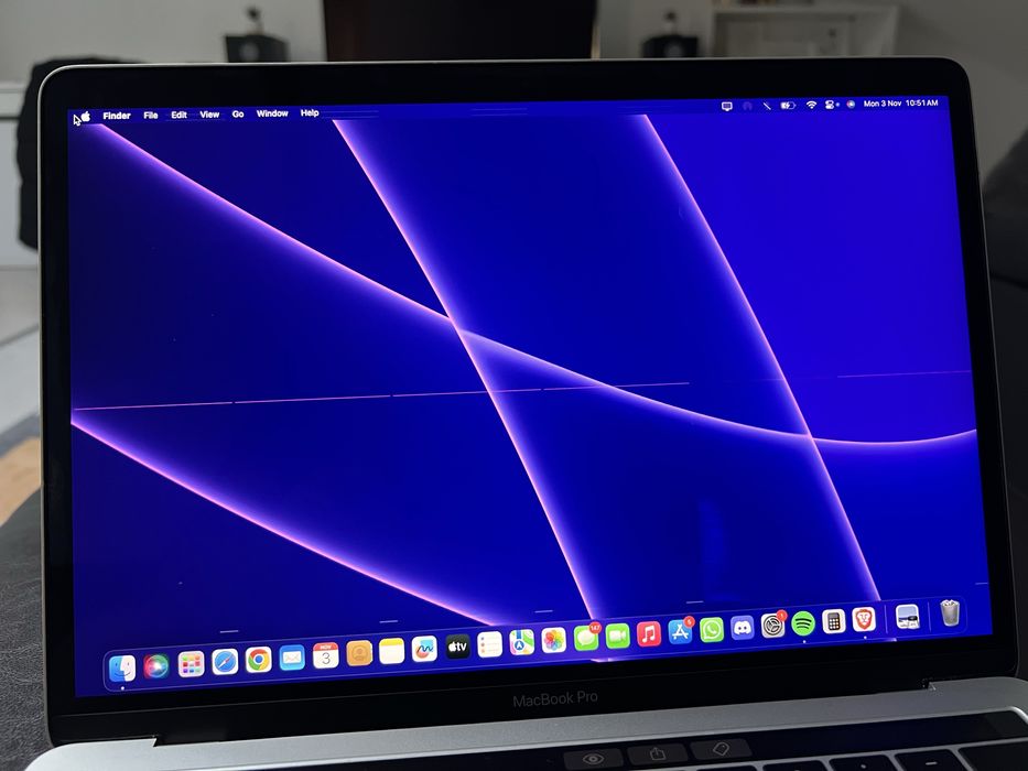 MacBook Pro 13-inch 2019 – Silver – Defect la display