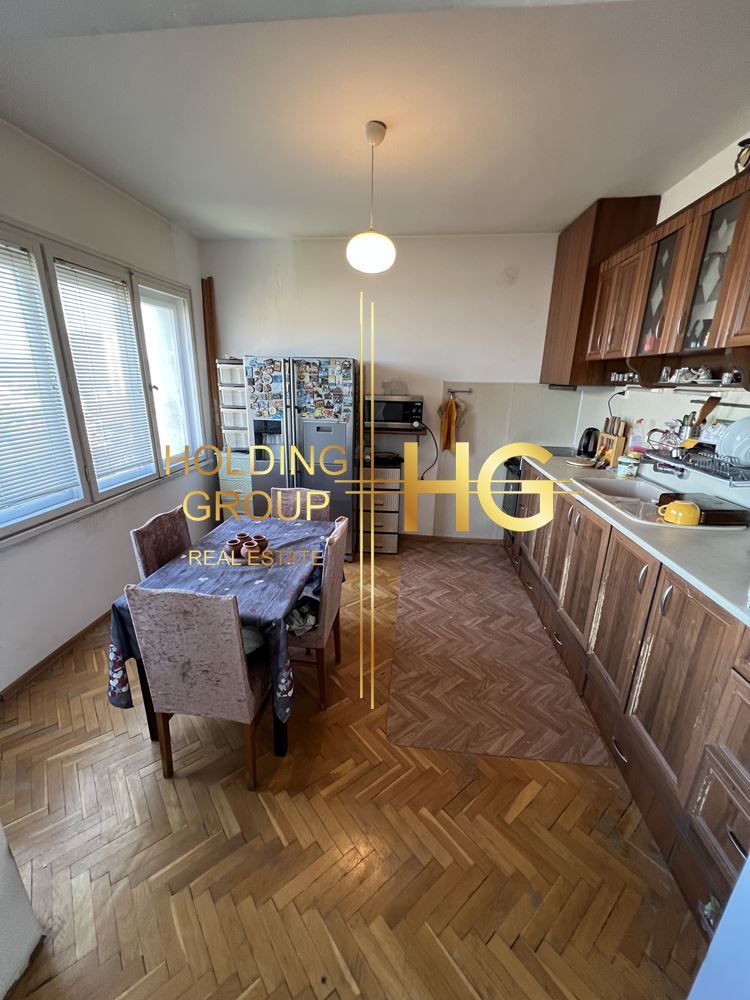 3-стаен в Варна-Червен площад площ 100 цена 297500
